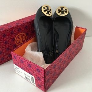 Tory Burch Reva Sz 9 Navy Leather Gold Logo/ Box